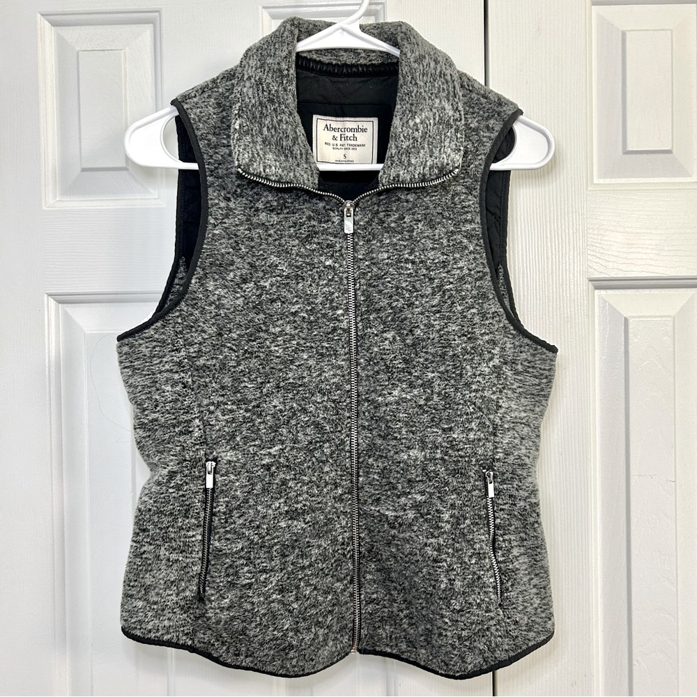 Abercrombie & Fitch Quilted Grey Tweed Collared Vest w/ Silver Zipper Pockets S